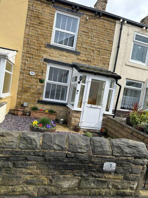 Quaint 1 Bedroom Cottage In Pudsey, Leeds Zewnętrze zdjęcie