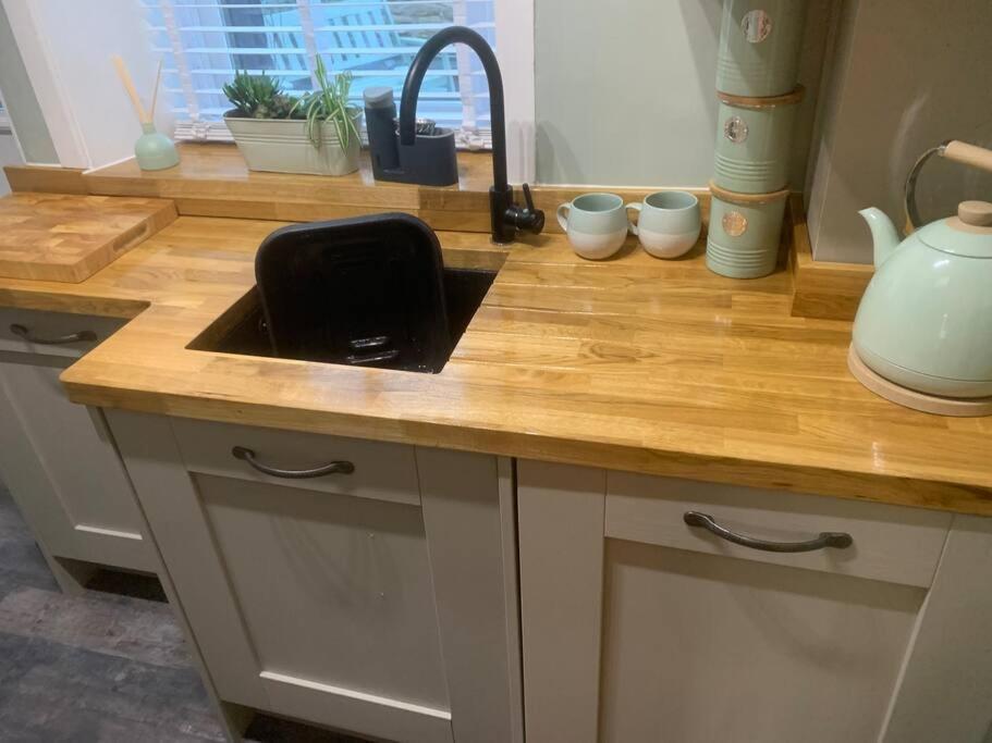 Quaint 1 Bedroom Cottage In Pudsey, Leeds Zewnętrze zdjęcie