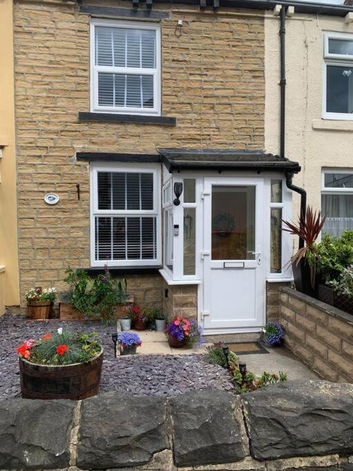 Quaint 1 Bedroom Cottage In Pudsey, Leeds Zewnętrze zdjęcie